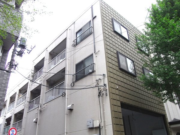 0010000000100067891001745005591_10